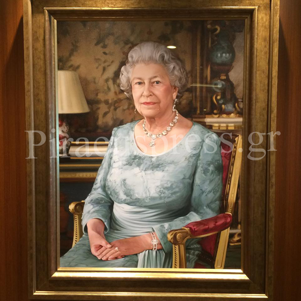 Queen Elizabeth: Tο πλωτό παλάτι της Βασίλισσας στον Πειραιά! [photos + video] - Φωτογραφία 11