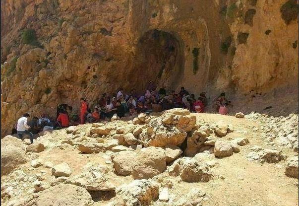 Περιφέρεια Κουρδιστάν: Εκατό χιλιάδες Κούρδοι κατέφυγαν στο όρος Σινγκάλ - Φωτογραφία 2