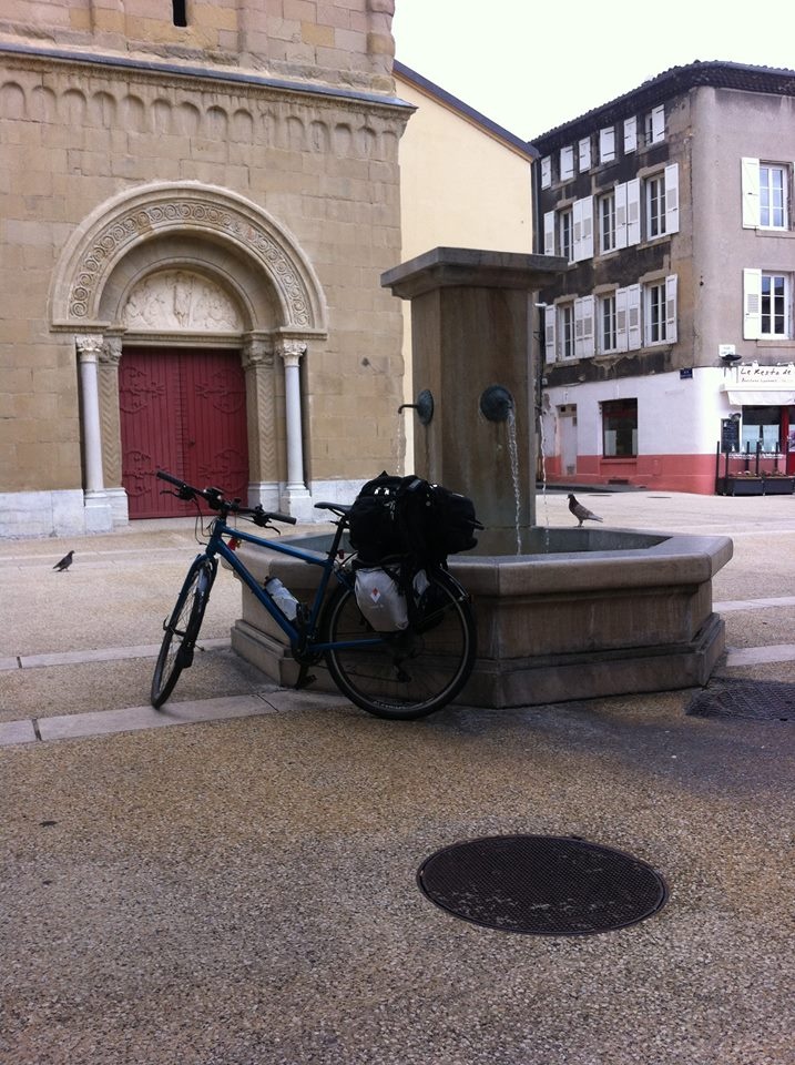 Ο Φιλέλληνας Ιταλός που Ξεκίνησε με το Ποδήλατο από το Λονδίνο για την Αθήνα... [photos] - Φωτογραφία 4