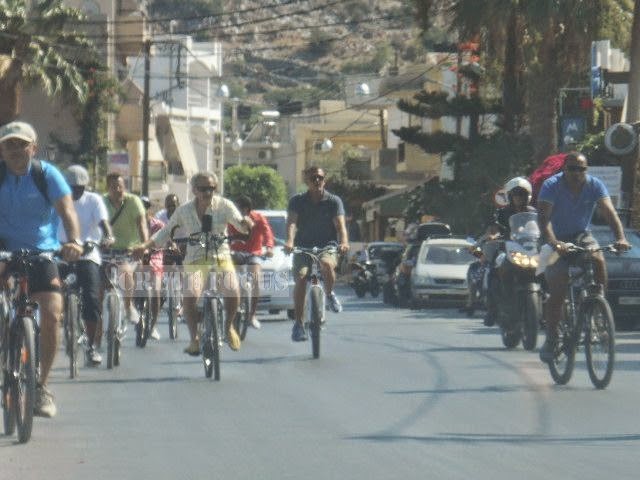 Η...ποδηλατάδα στην Ελούντα του Σαουδάραβα κροίσου! [photos] - Φωτογραφία 2