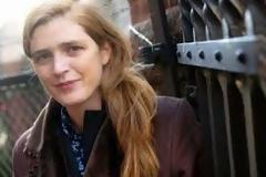 Ρωσική ανθρωπιστική βοήθεια αναμένει οδηγίες στα σύνορα. Ή τώρα ή ποτέ φωνάζουν οι νεορωσοι [video]