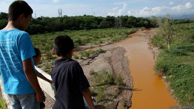 Όξινα υγρά απόβλητα από μεταλλείο σαν τις Σκουριές στο Μεξικό δηλητηριάζουν τον ποταμό Σονόρα - Φωτογραφία 4