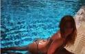 Αγγελική Ηλιάδη: Στην πισίνα χωρίς ρετούς, με μπικίνι μετά τη δεύτερη γέννα - Φωτογραφία 2