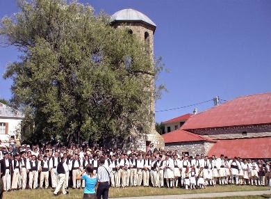 Δεκαπενταύγουστος: Πώς γιορτάζουν στην Ελλάδα το Πάσχα του καλοκαιριού - Φωτογραφία 17