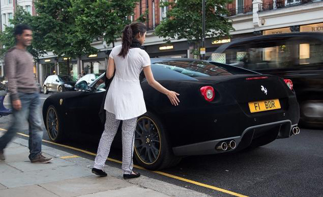 Πάρε αυτή τη Ferrari και όταν πιάσει βροχή θα κλαις με μαύρο...Βελούδο! [photos] - Φωτογραφία 7