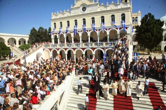 Δεκαπενταύγουστος: Πώς γιορτάζουν στην Ελλάδα το Πάσχα του καλοκαιριού - Φωτογραφία 8