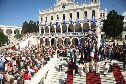 Κοσμοσυροή στις Παναγίες όλης της χώρας, όπου γιορτάστηκε με κατάνυξη η Κοίμηση της Θεοτόκου... [photos] - Φωτογραφία 2