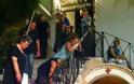 Πάτρα: Γονατιστοί στην Παναγία τη Γηροκομίτισσα - Πλήθος προσκυνητών συνέρρευσε χθες βράδυ - Φωτογραφία 4