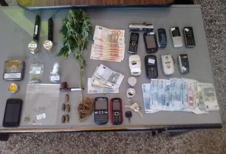 Συνελήφθη 31χρονος στη Ναύπακτο για διακίνηση ναρκωτικών - Τα έκρυβε σε οικίες φίλων του τα ναρκωτικά - Φωτογραφία 1