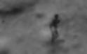 Εξωγήινος στη Σελήνη ή οφθαλμαπάτη - Η «σκιά» που περπατάει στο φεγγάρι και τρέλανε το διαδίκτυο - Φωτογραφία 1