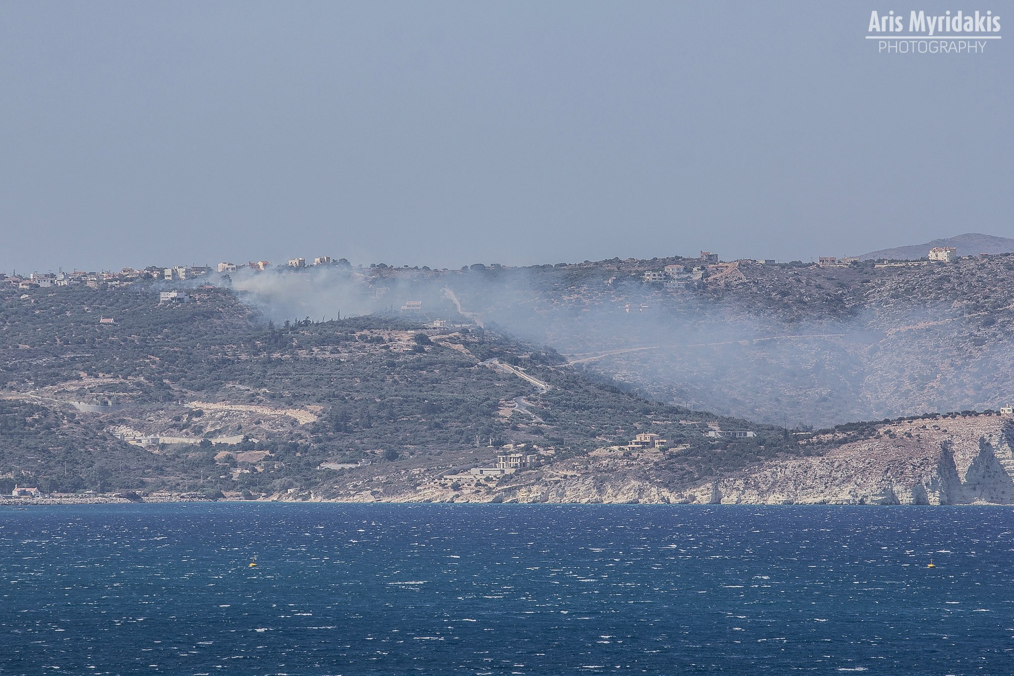 Φωτιά ξέσπασε στις Στέρνες... [photo] - Φωτογραφία 2