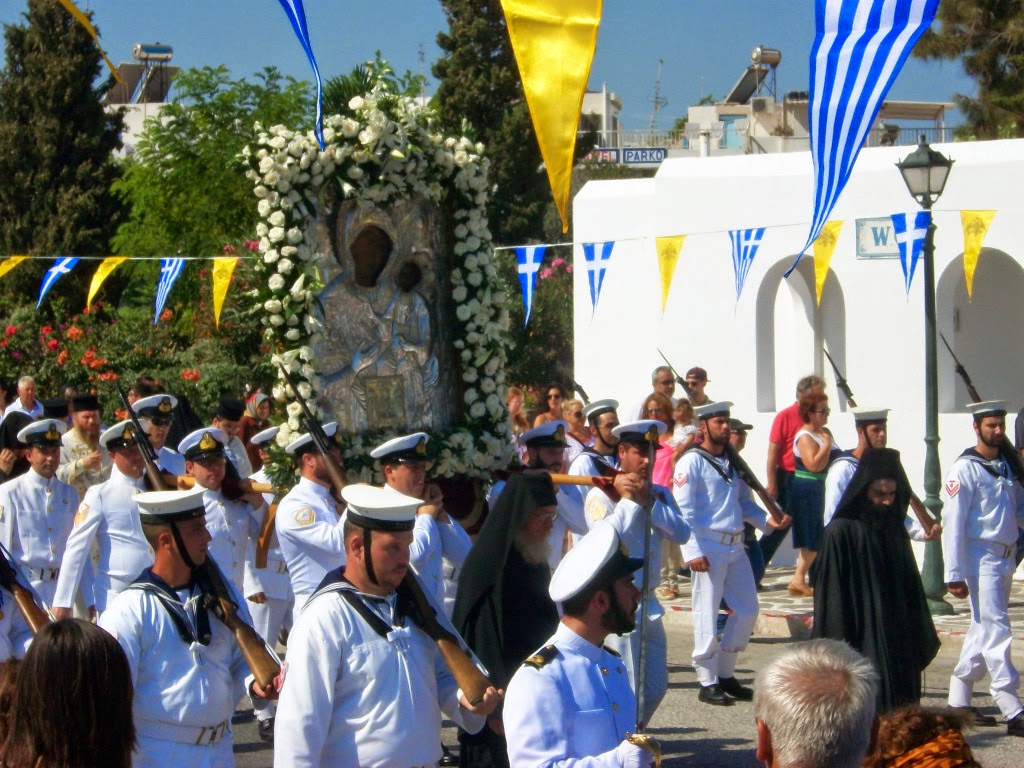 Φωτό από τον εορτασμό της Παναγίας Εκατονταπυλιανής στην Πάρο - Φωτογραφία 2