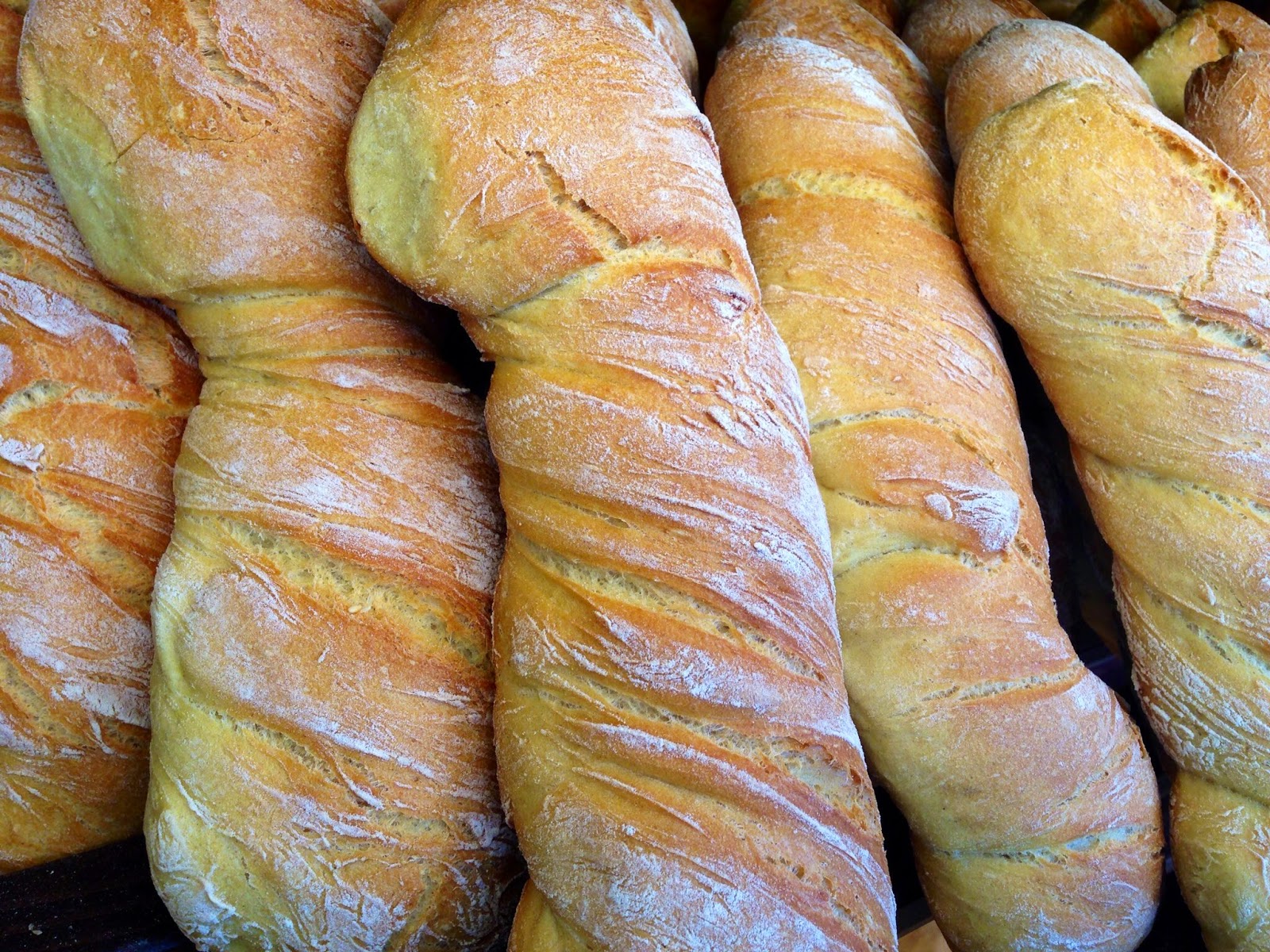 ΑΥΤΟΣ είναι το πιο ιδιαίτερο ψωμί της Αττικής που το τιμούν καθημερινά όλοι οι Αθηναίοι! [photos] - Φωτογραφία 1
