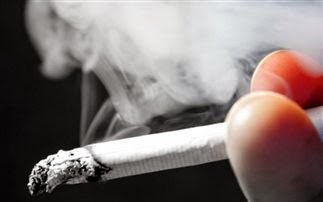 Οι επιζώντες από καρκίνο δεν κόβουν το τσιγάρο - Φωτογραφία 1