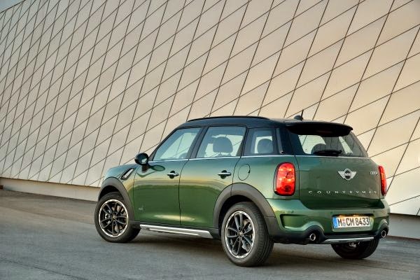 Insurance Institute for Highway Safety (IIHS): Το MINI Countryman παίρνει άριστα και στο Αμερικανικό crash test - Φωτογραφία 5