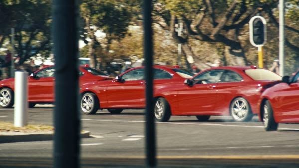 Η οδηγική απόλαυση γίνεται ταινία: Η BMW M235i Coupe πρωταγωνιστεί σε “Drift Mob video” στο Κέιπ Τάουν - Φωτογραφία 3