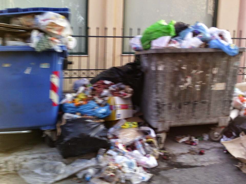 Παραμένουν τα Σκουπίδια στο Ζεφύρι - Φωτογραφία 2