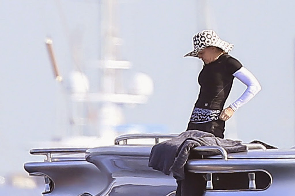 Γιατί η Μαντόνα τρέμει τον ήλιο - Τι έκανε στις διακοπές της στην Ιμπιζα - Φωτογραφία 1