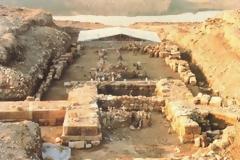Nέα ευρήματα ήρθαν στο φως από τις ανασκαφές στην Αμφίπολη... [photos]