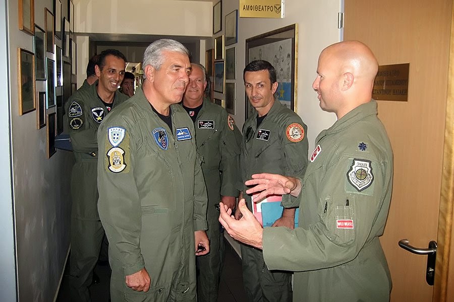 Επίσκεψη Αρχηγού Τακτικής Αεροπορίας στην 115ΠΜ - Φωτογραφία 4