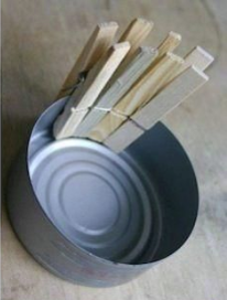 Do it Eco: Φτιάξε πανεύκολα μια βάση για γλαστράκι από…μανταλάκια! - Φωτογραφία 3