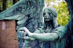 Τα 10 πιο τρομακτικά αγάλματα του κόσμου...[photos]