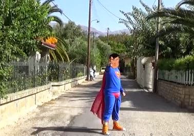 Το Ice bucket challenge του Superman στη Πάτρα... [video] - Φωτογραφία 1