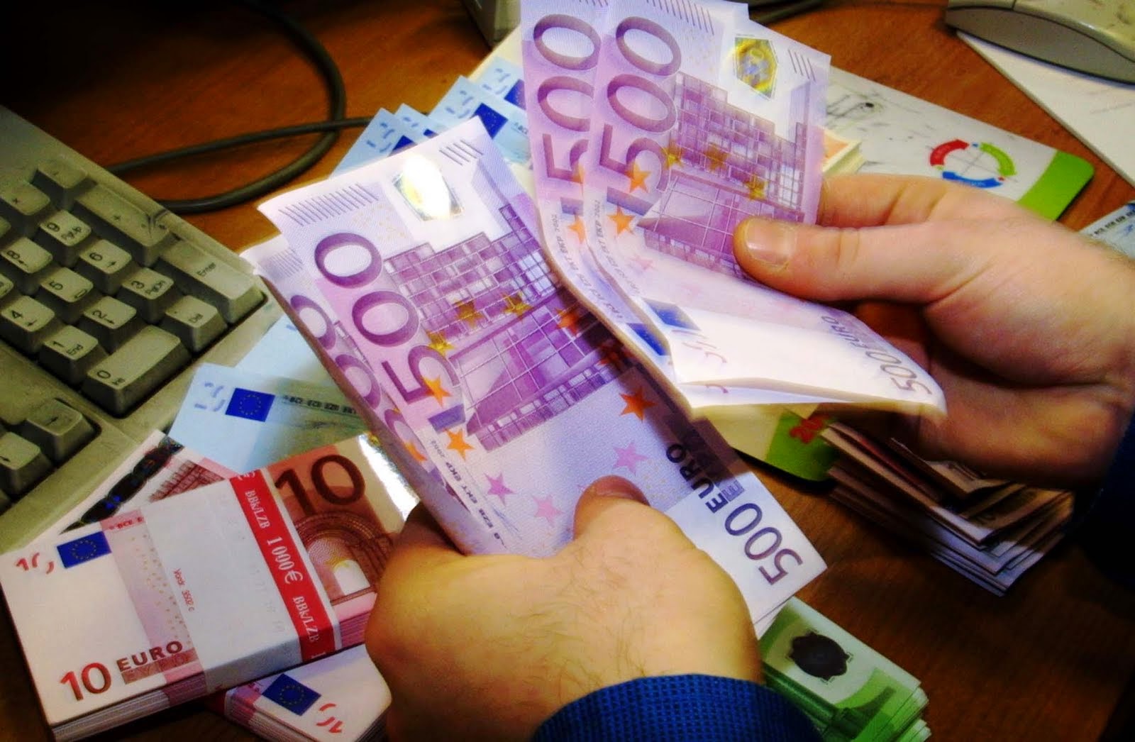 Παρίσταναν τους λογιστές και εξαπάτησαν ηλικιωμένο – Του «έφαγαν» 2.000 ευρώ για χρέη στην Εφορία! - Φωτογραφία 1