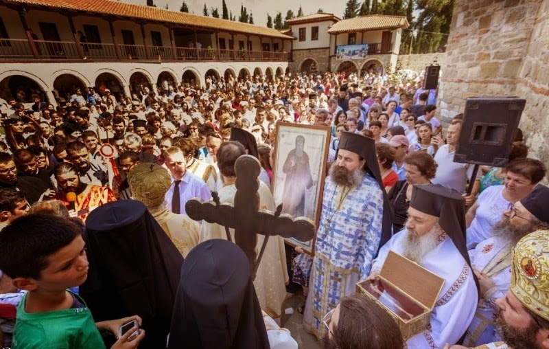 Με λαμπρότητα εορτάστηκε η μνήμη του Αγίου Κοσμά Αιτωλού στο Κολικόντασι - Φωτογραφία 1