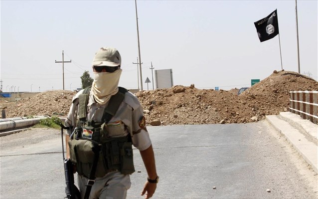Στρατιωτικό εξοπλισμό στους Κούρδους του Ιράκ παραδίδει η Γερμανία - Φωτογραφία 1