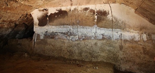 Έχει συληθεί ο τάφος στην Αμφίπολη; Τι λείπει από το ταφικό μνημείο... [photos] - Φωτογραφία 3