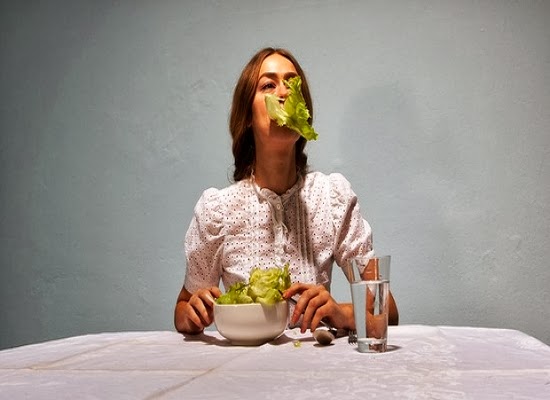 Τροφική δηλητηρίαση: Πέντε τρόφιμα που τρώμε όλοι και είναι επικίνδυνα - Φωτογραφία 1