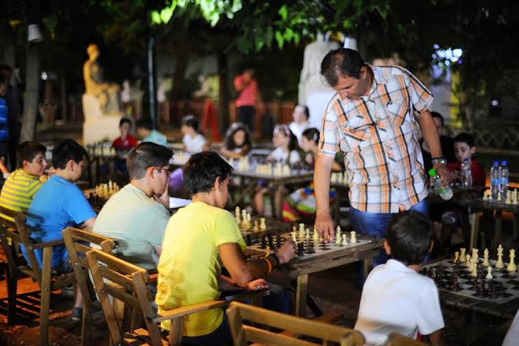 Πραγματοποιήθηκαν αγώνες επίδειξης στο σκάκι στη Θήβα [photos] - Φωτογραφία 3