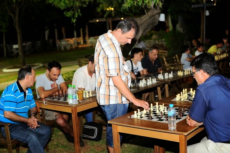 Πραγματοποιήθηκαν αγώνες επίδειξης στο σκάκι στη Θήβα [photos] - Φωτογραφία 4