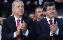 Τουρκία: Ο Ερντογάν παραδίδει τα κλειδιά του AKP στον Νταβούτογλου