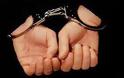 Συνελήφθη 20χρονος που λήστευε πολίτες στα Μέγαρα
