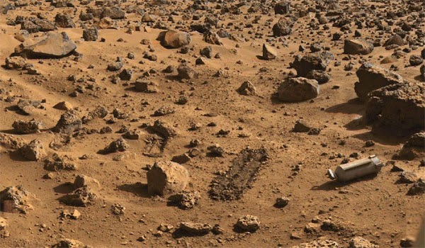 Μυστήριο με πέτρα που μοιάζει με ... οστό στον Άρη! - Φωτογραφία 1