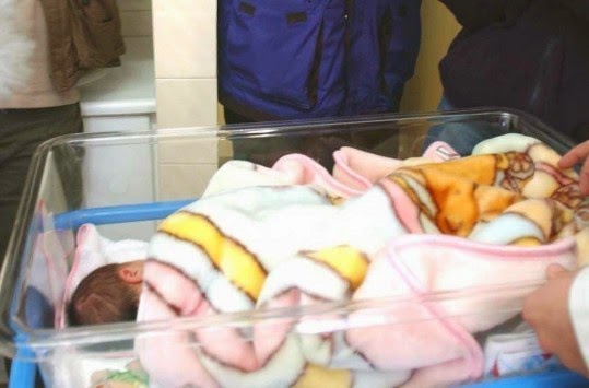 Τραγωδία στην Κοζάνη - Γέννησε χωρίς να ξέρει ότι είναι έγκυος - Δεν τα κατάφερε το μωρό της - Φωτογραφία 1