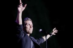 Showbiz και χειροπέδες... Ποιοι είναι οι διάσημοι που έχουν περάσει το κατώφλι του εισαγγελέα και γιατί;