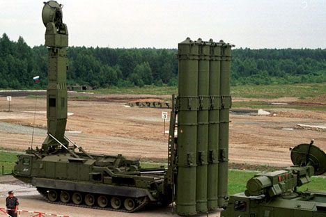 Ρωσική αντιπυραυλική άμυνα: Οι S-400 αντικαθιστούν τους S-300 - Φωτογραφία 1