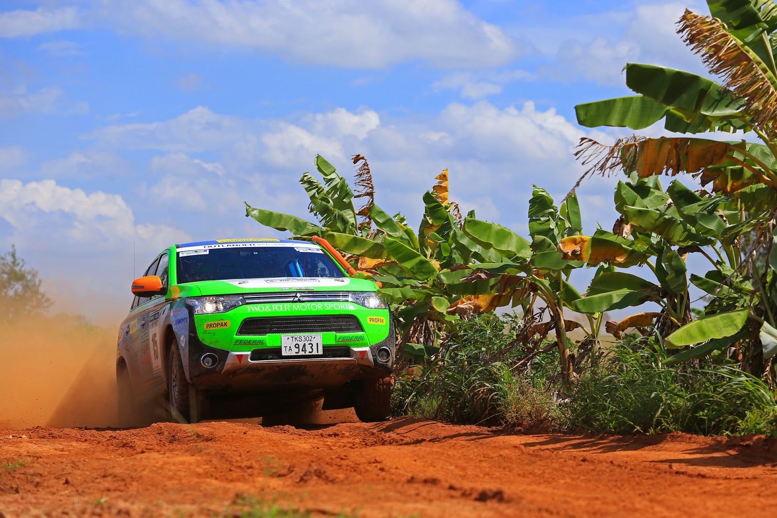Το Mitsubishi Outlander PHEV στο 2014 Asia Cross Country Rally - Δεύτερη συνεχόμενη νίκη στην κατηγορία ηλεκτρικών οχημάτων - Φωτογραφία 2