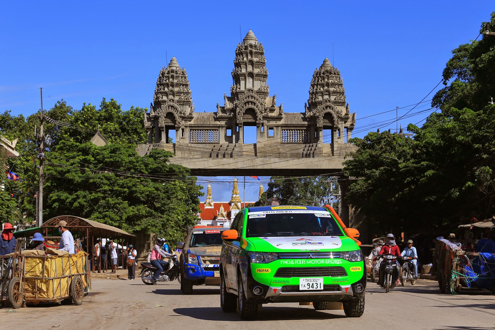 Το Mitsubishi Outlander PHEV στο 2014 Asia Cross Country Rally - Δεύτερη συνεχόμενη νίκη στην κατηγορία ηλεκτρικών οχημάτων - Φωτογραφία 3