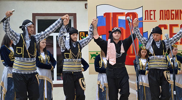 Ποντιακά γιόρτασε τα 150 χρόνια του ελληνικό χωριό στον Καύκασο - Φωτογραφία 1