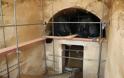 Το “μπλόκο” του τάφου της Αμφίπολης – Το κόλπο για να μείνουν έξω οι τυμβωρύχοι
