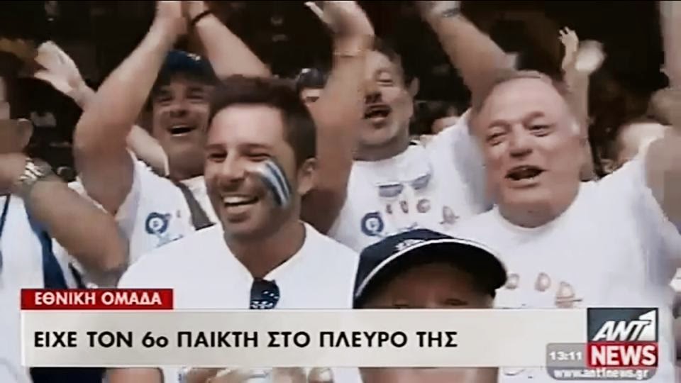 Αυτός είναι ο Έλληνας που καίει καρδιές ενώ μπαίνουν τα τρίποντα της Εθνικής μας! [photos] - Φωτογραφία 3