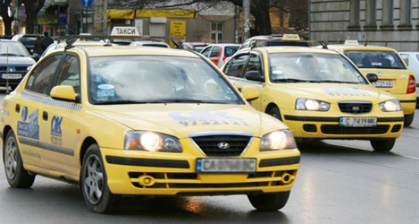 Ταξιτζήδες... νοσοκόμοι στη Βουλγαρία - Φωτογραφία 1