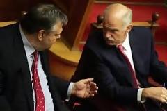 Αποδοκιμασίες στον Βενιζέλο - Ζήτω στον Παπανδρέου [video]