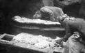 Στα άδυτα της Αμφίπολης: Ιστορίες αρχαιολογικής τρέλας...