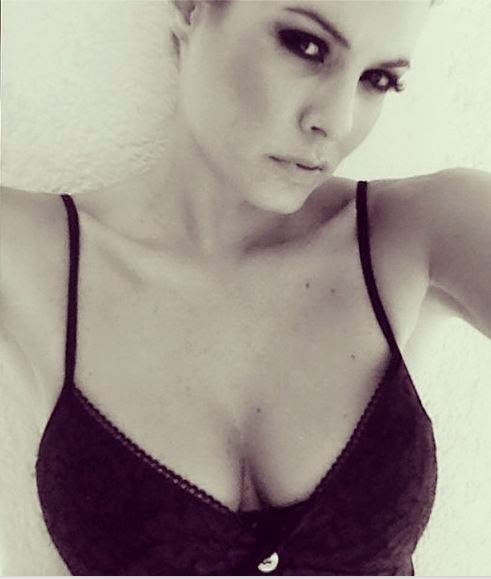 Η αποκαλυπτική selfie της Μαρίας Κορινθίου - Φωτογραφία 2