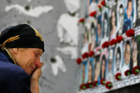Δέκα χρόνια από τη τραγωδία στο Μπεσλάν - Φωτογραφία 1